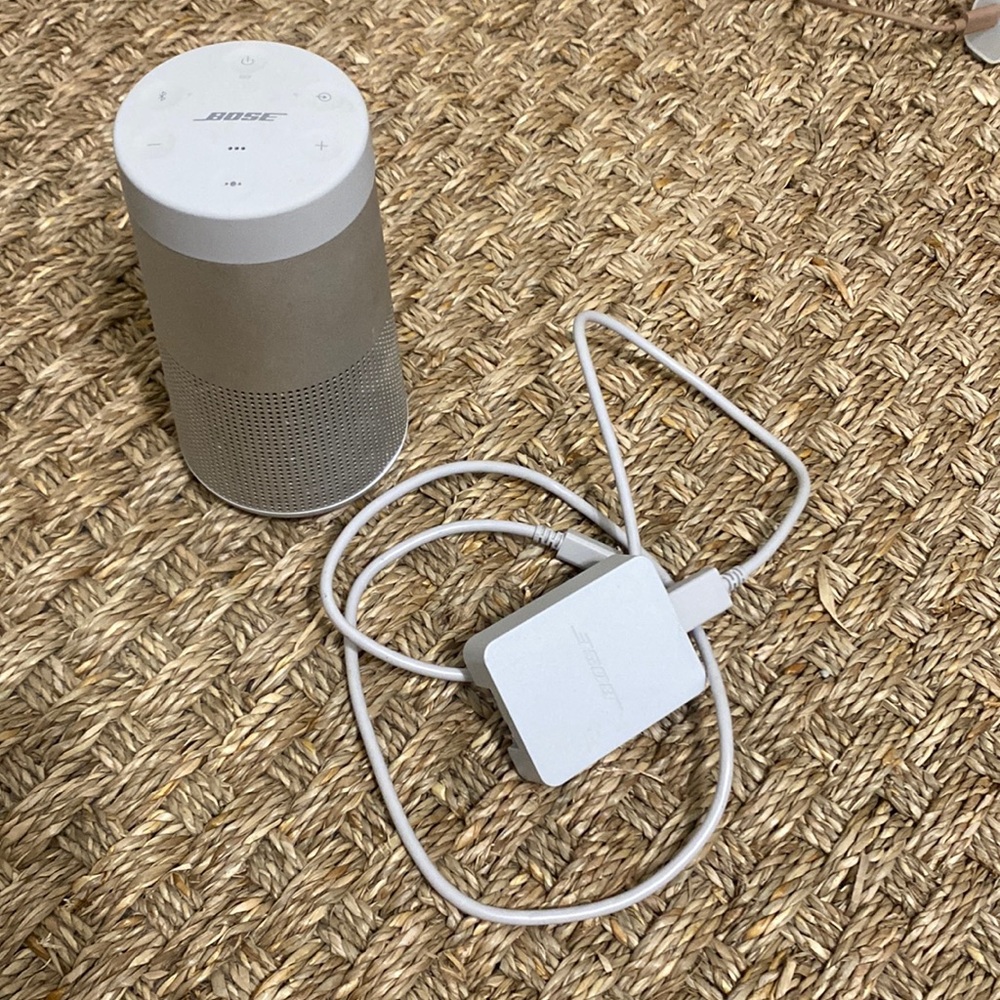Bose speaker and charging cord
